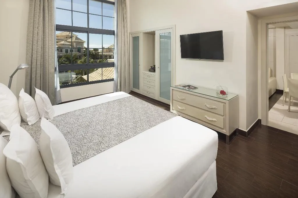 SUITE RESORT VIEW Room, Gran Melia Palacio de Isora, Tenerife
