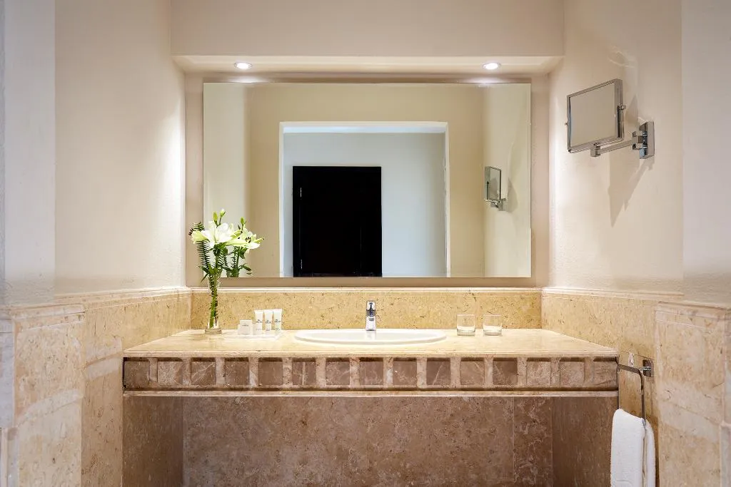 SINGLE SEA VIEW Room, Coral Sea Holiday Resort & Aqua Park, Red Sea Riviera