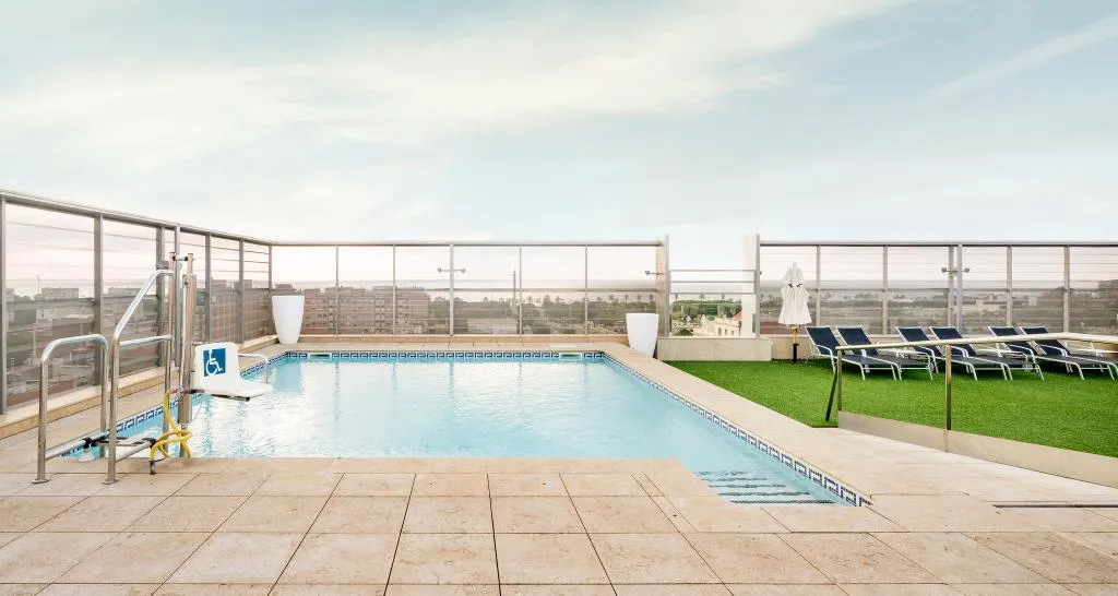 Pool, Ilunion Barcelona, Barcelona