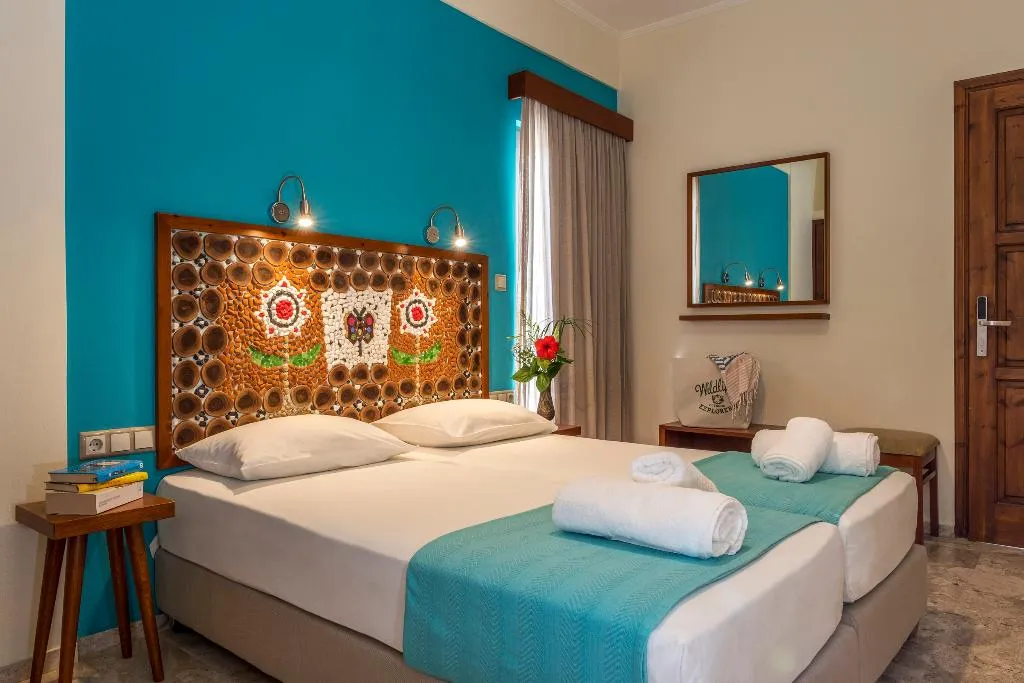 FAMILY ROOM TWO BEDROOMS Room, Aris, Crete