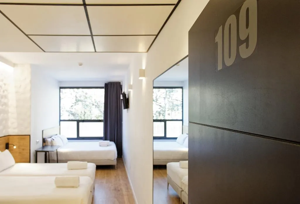 QUADRUPLE STANDARD Room, Green House Hotel, Barcelona