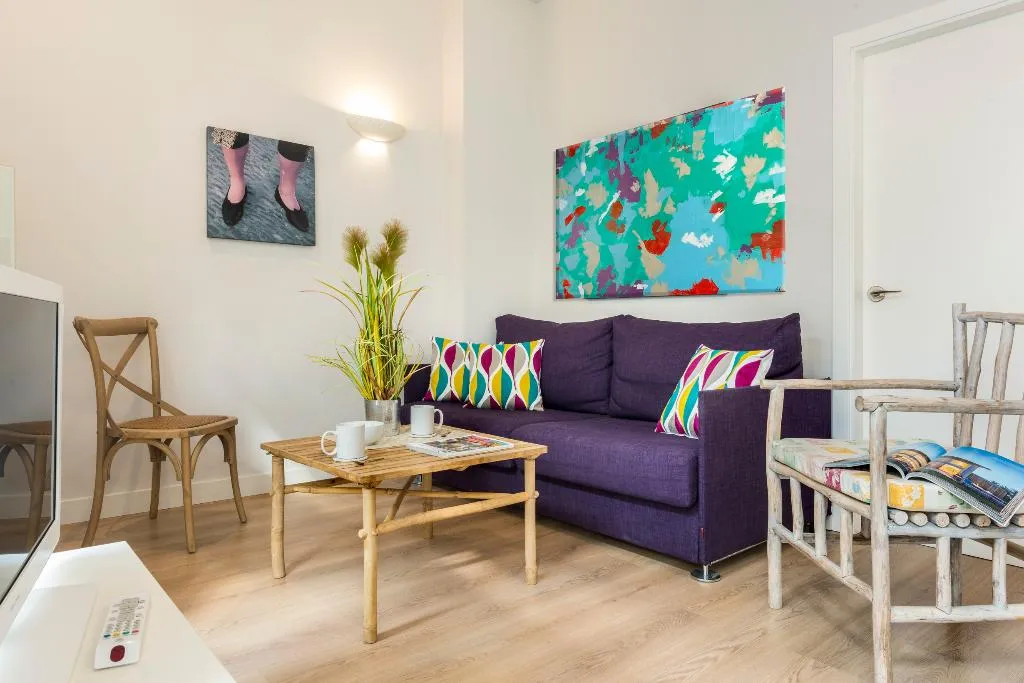 APARTMENT CAPACITY 4 TWO BEDROOMS Room, Suites Sevilla Plaza, Seville