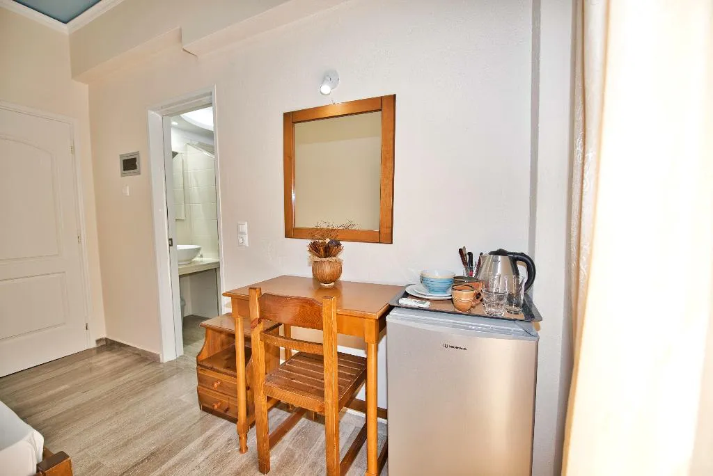 SINGLE STANDARD Room, Villa Nikos Karamolegos, Santorini