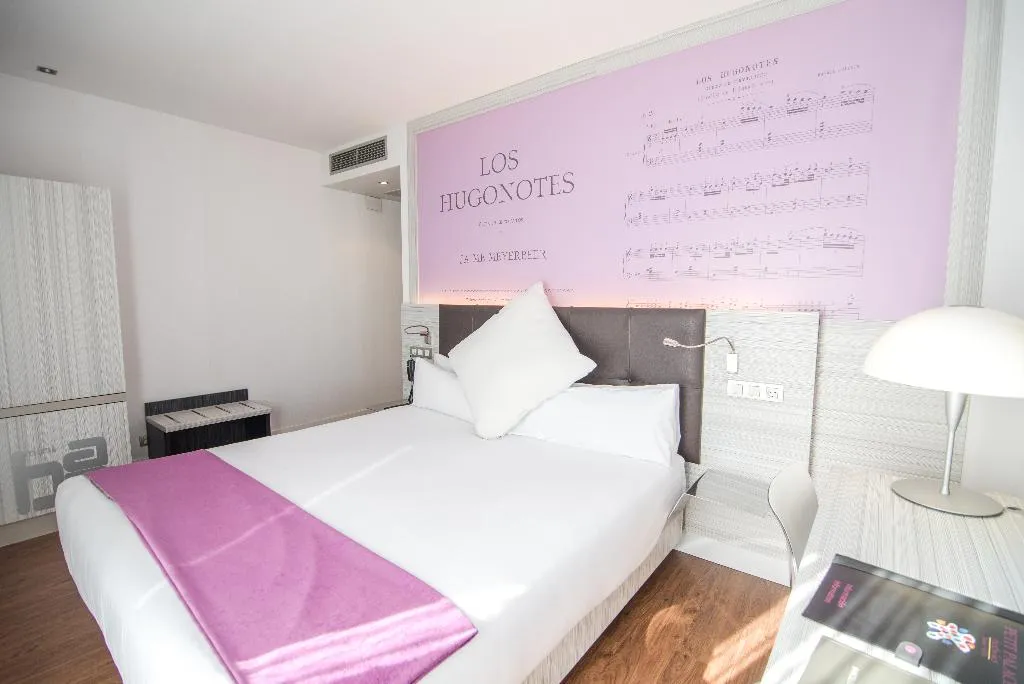 DOUBLE STANDARD Room, Petit Palace Boquería Garden, Barcelona