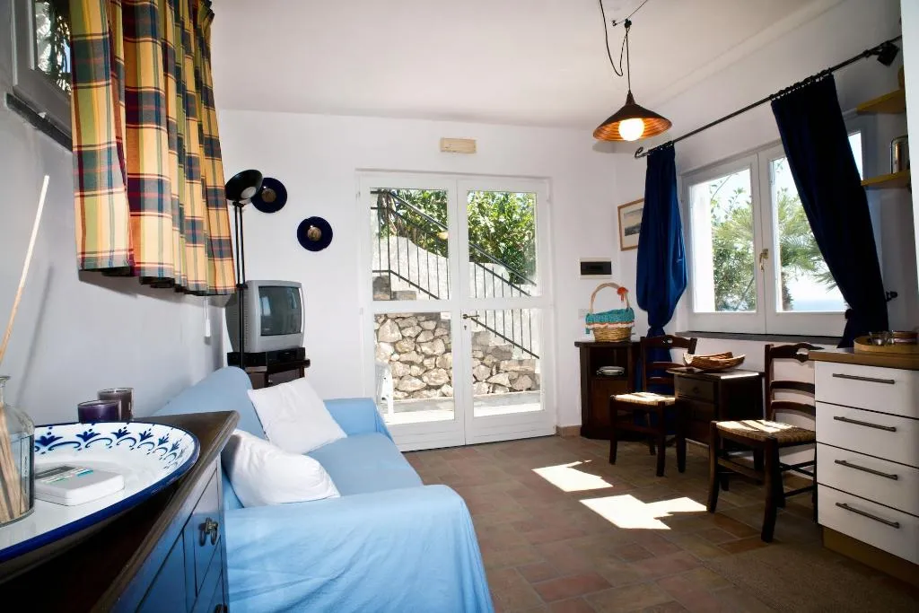 Room, Casa Orrico - Blue Grotto, Naples