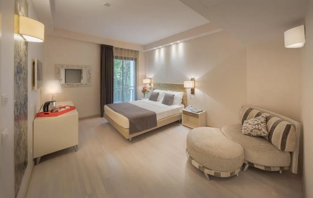 DOUBLE KING SIZE BED Room, Olivi Hotel & Natural Spa, Milan