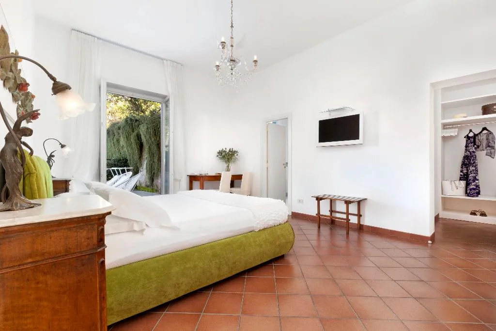 JUNIOR SUITE CAPACITY 3 Room, Villa Oriana Relais, Naples