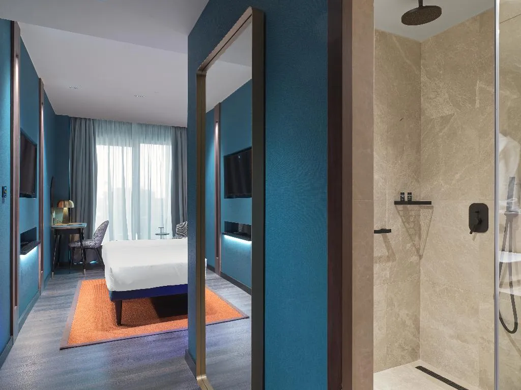 DOUBLE DELUXE Room, NYX Esperia Palace Athens by Leonardo Hotels, Athens