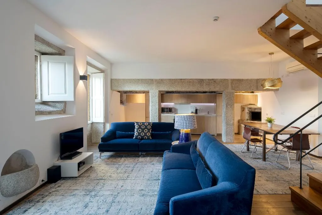 APARTMENT TWO BEDROOMS Room, Condes de Azevedo Palace, Porto