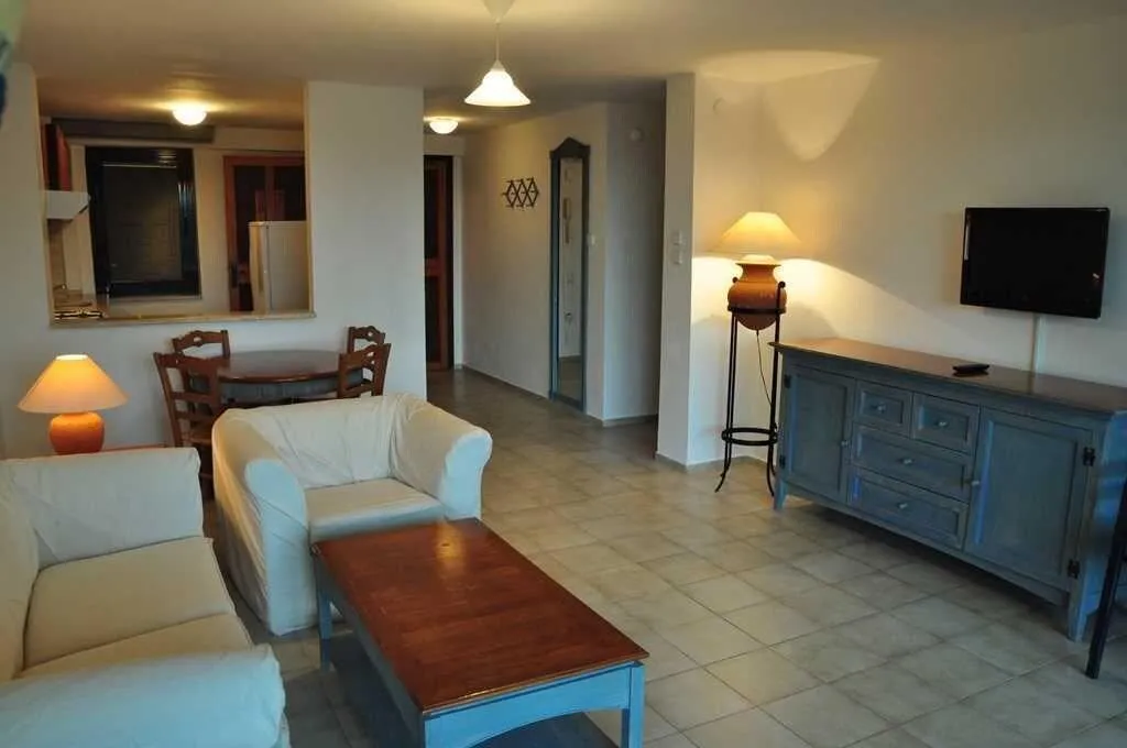 Room, Palm Court Suites, Izmir