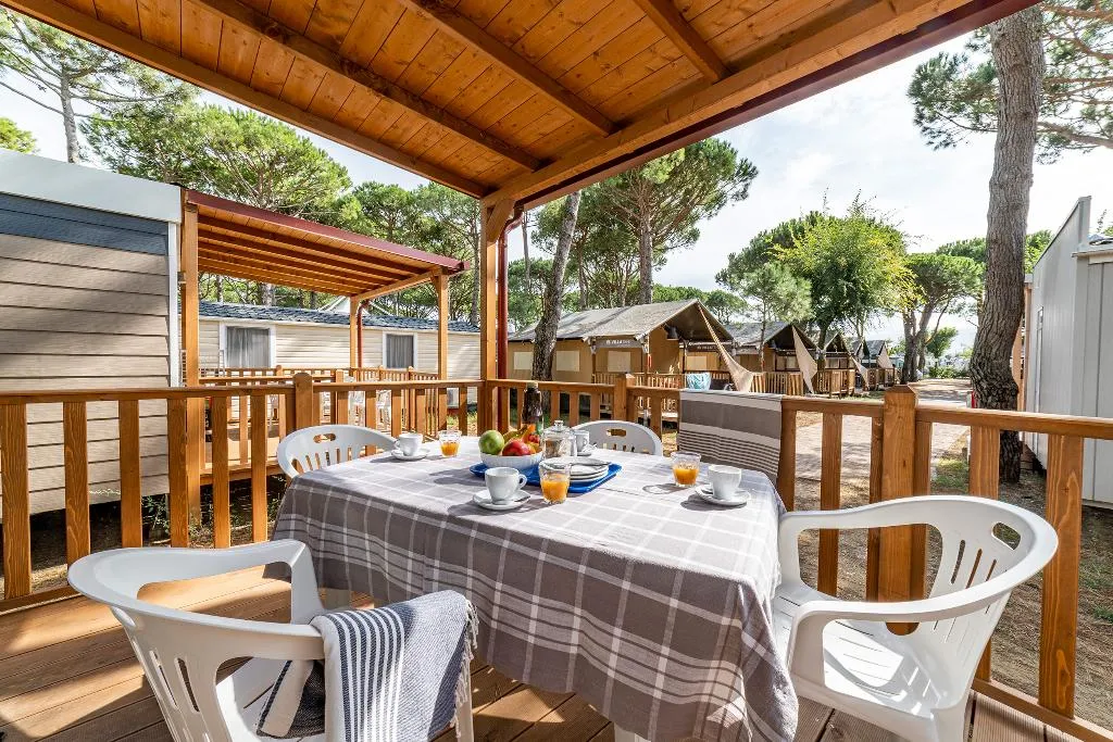MOBILE HOME THREE BEDROOMS ONE BATHROOM Room, Camping Village Cavallino, Venice
