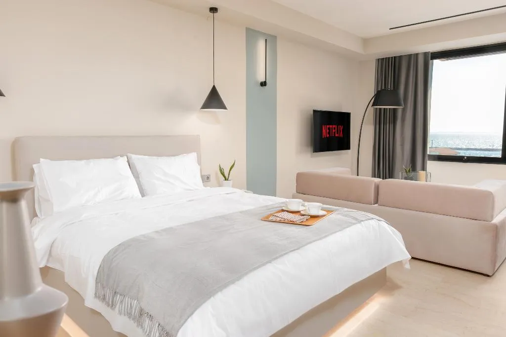 QUADRUPLE SUPERIOR SEA VIEW Room, Sea And The City, Halkidiki