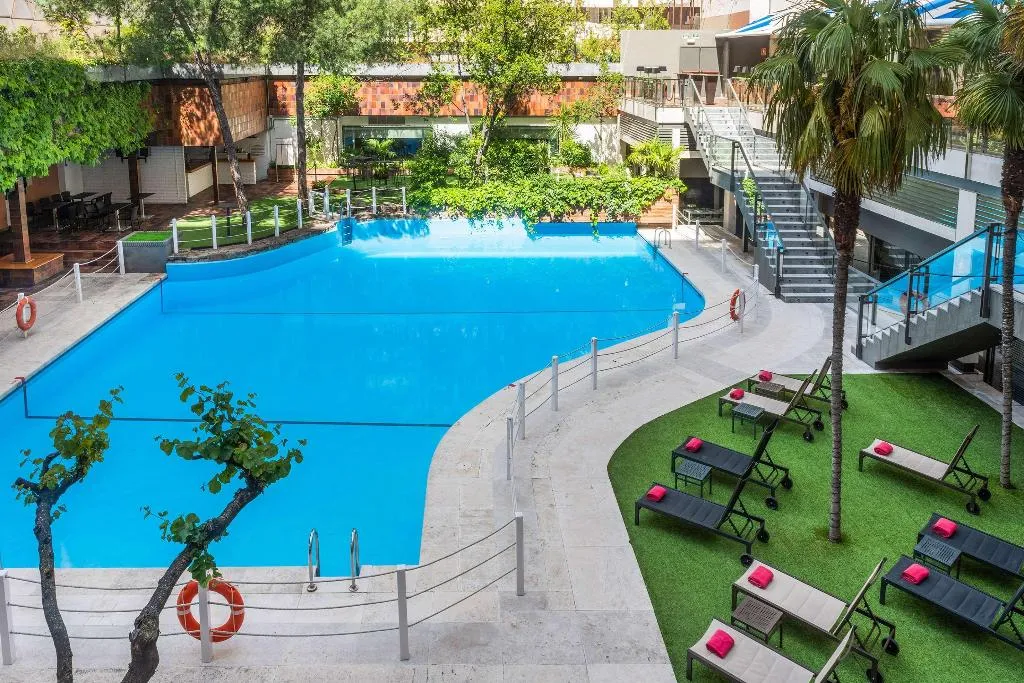 Pool, The Level At Hotel Melia Castilla, Madrid