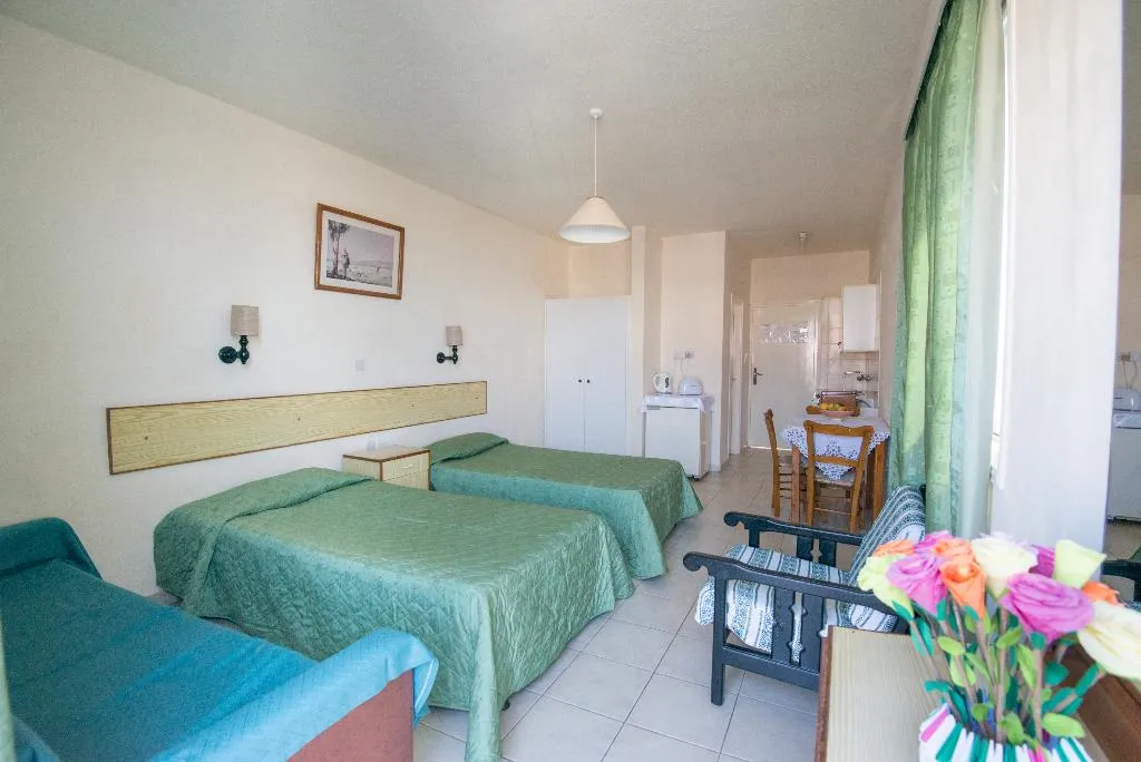 APARTMENT ANNEX Room, Barbara Tourist Apartments, Cyprus