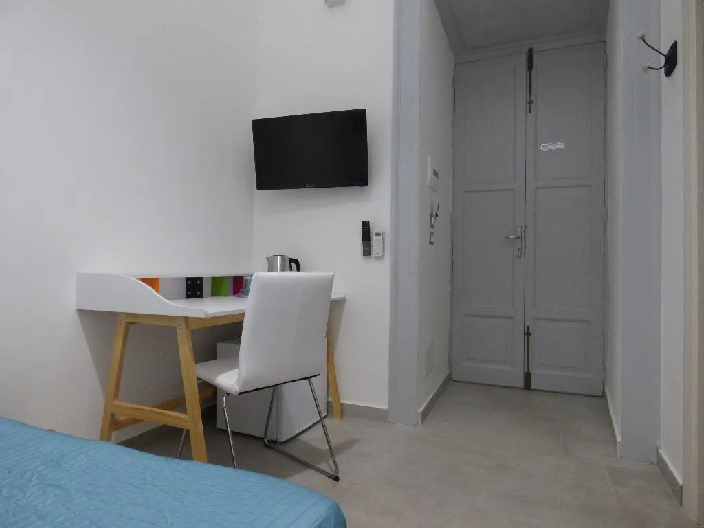 DOUBLE STANDARD Room, B&B Monteoliveto 33, Naples