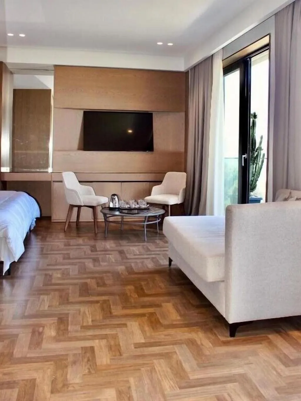 Room, Mazarine Hotel, Kavaje