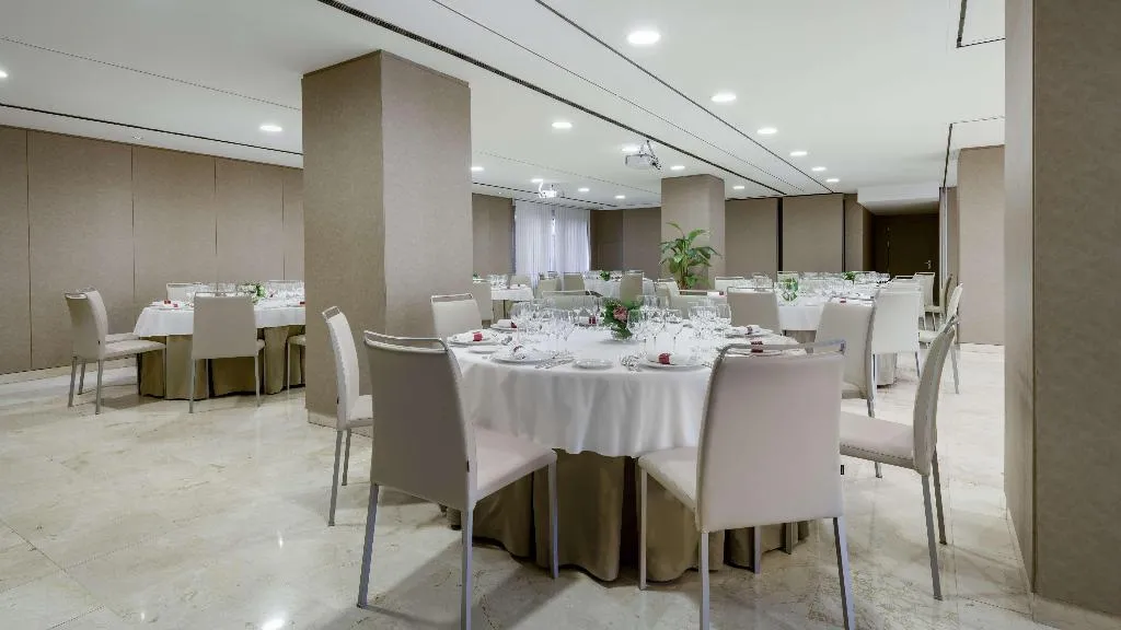 Restaurant, NH Collection Madrid Colón, Madrid