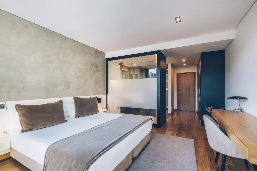 JUNIOR SUITE STANDARD Room, Iberostar Selection Lisboa, Lisbon