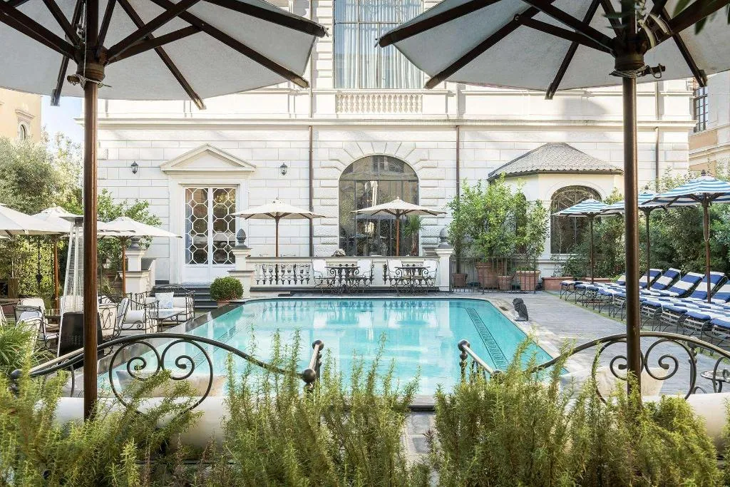 Pool, Palazzo Dama, Rome