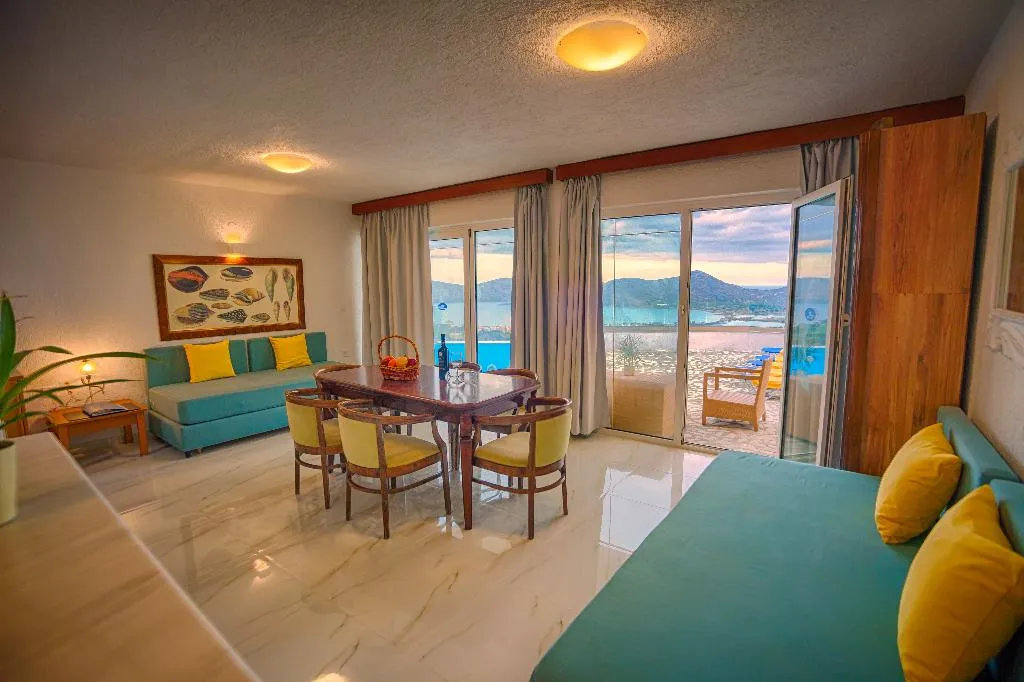 VILLA TWO BEDROOMS WITH PRIVATE POOL Room, Elounda Residence Resort & Waterpark, Crete