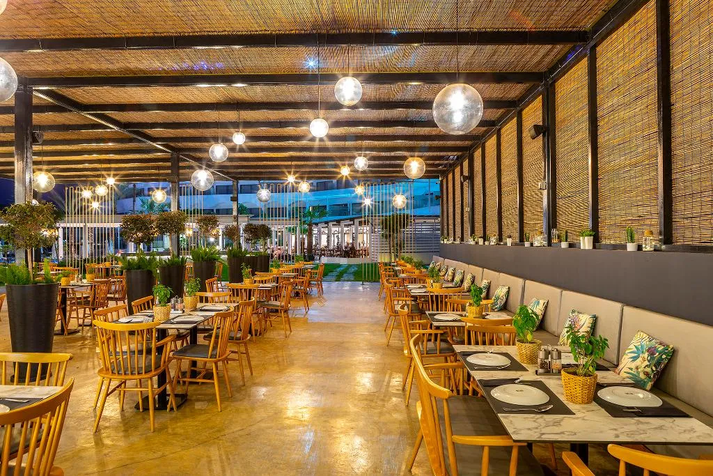 Restaurant, Crystal Springs Beach Hotel, Cyprus