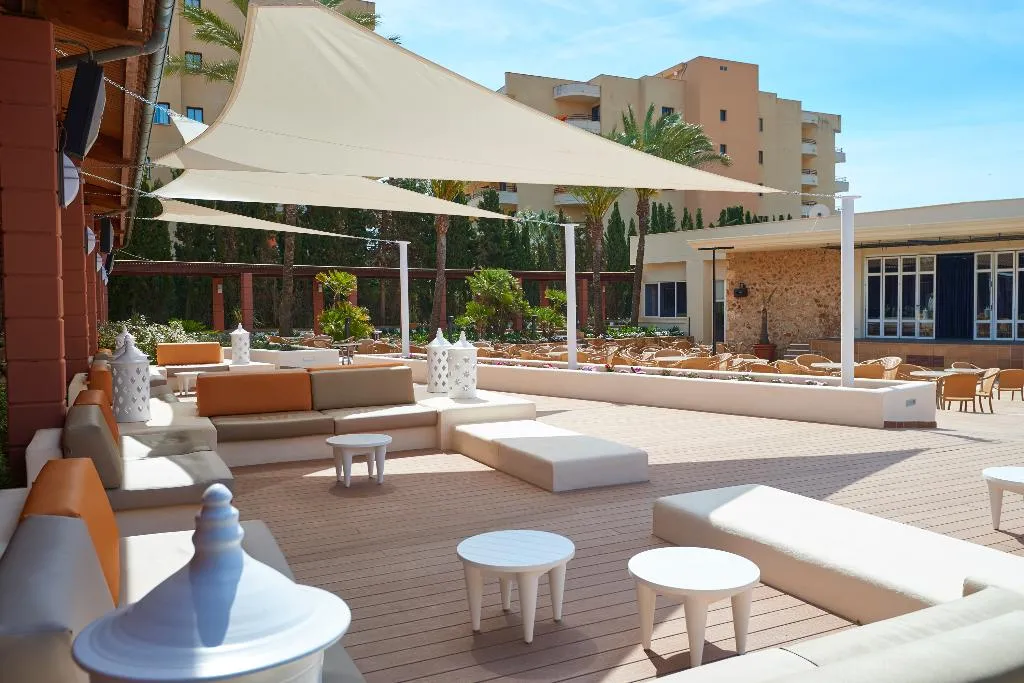 Bar, Protur Badia Park Aparthotel, Majorca