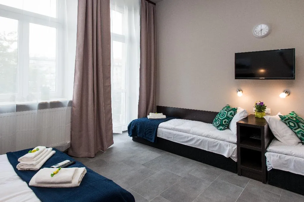APARTMENT CAPACITY 4 Room, Happy Tower Krakow, Krakow