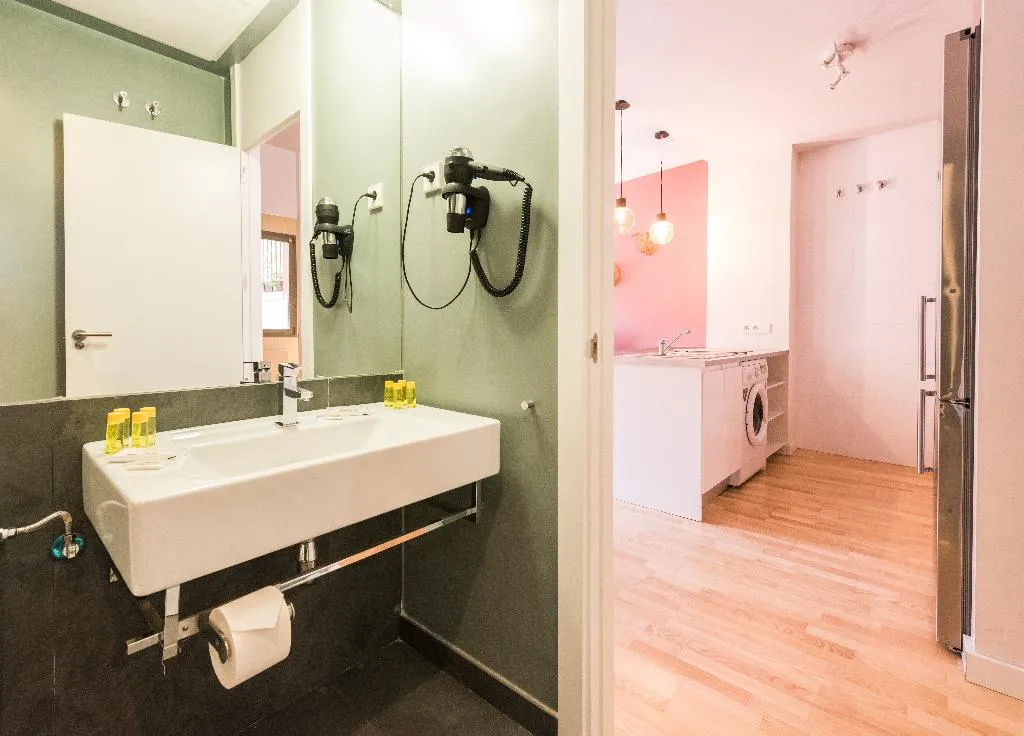 Room, Apartamentos Madrid Puerta del Sol, Madrid