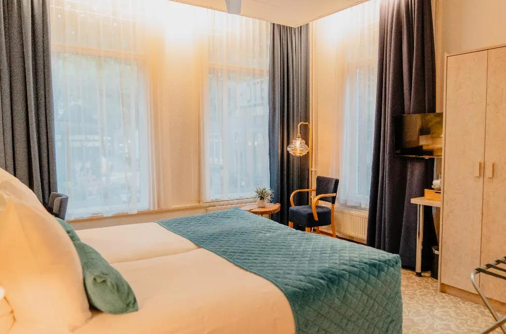 DOUBLE SUPERIOR Room, Hotel Fita, Amsterdam