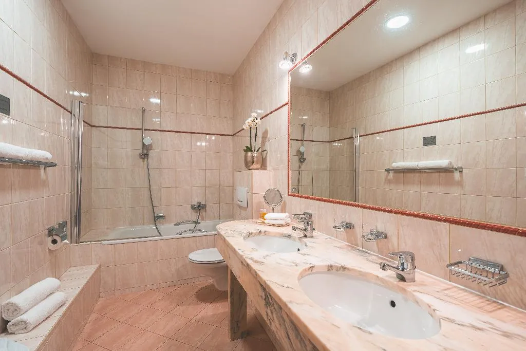 DOUBLE EXECUTIVE Room, Belvedere Hotel Prague, Prague