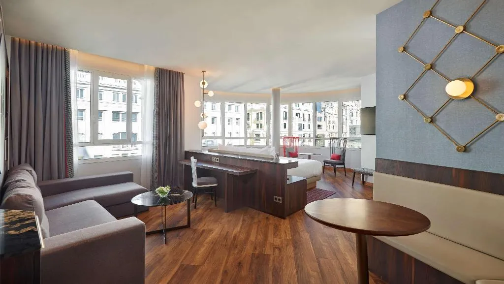 Room, Hyatt Centric Gran Via Madrid, Madrid