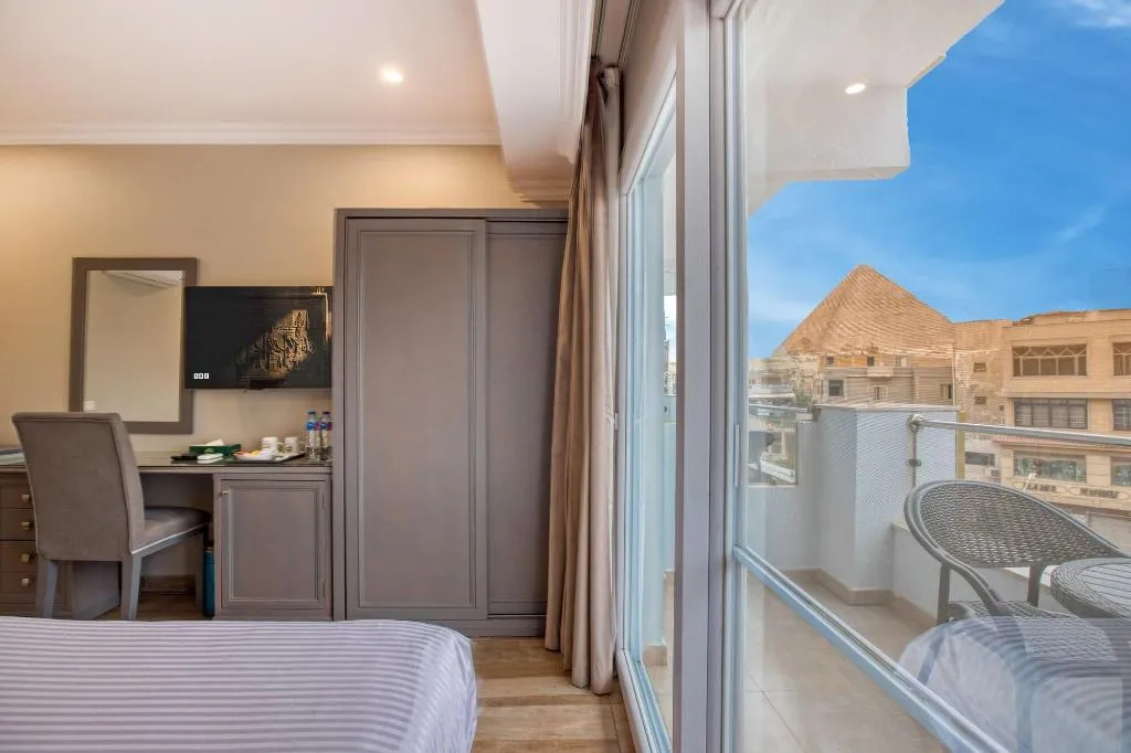 Room, Mamluk Pyramids Hotel, Cairo