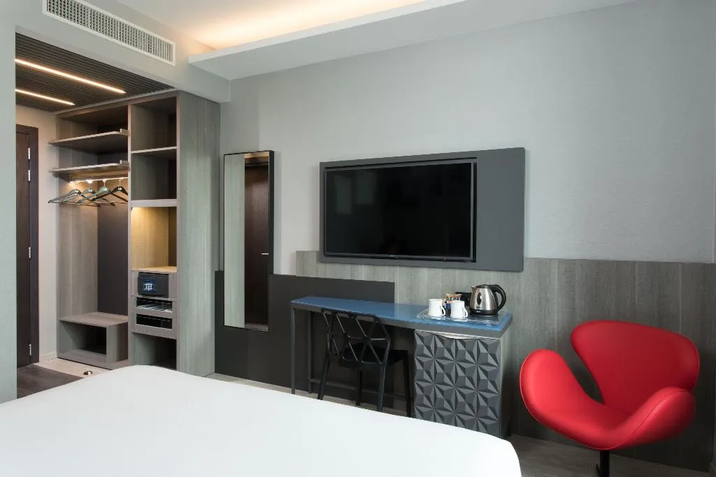 DOUBLE STANDARD Room, iQ Hotel Milano, Milan