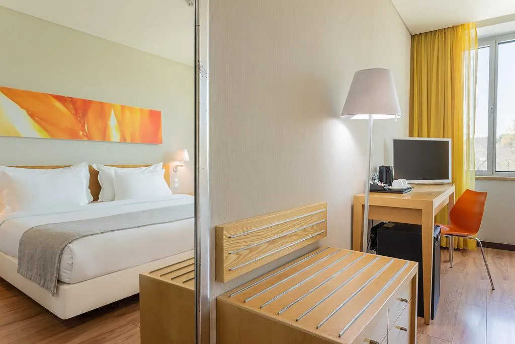 DOUBLE SUPERIOR Room, HF Fenix Garden, Lisbon