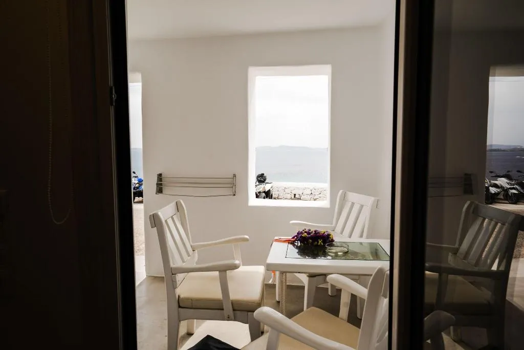 Room, Flaskos Suites, Mykonos