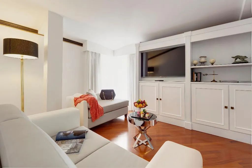 SUITE STANDARD Room, Melia Milano, Milan