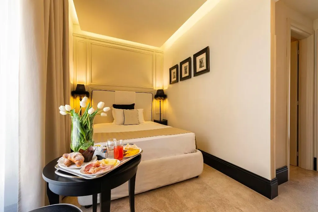 DOUBLE BASIC Room, Profumo Maison Colosseo, Rome