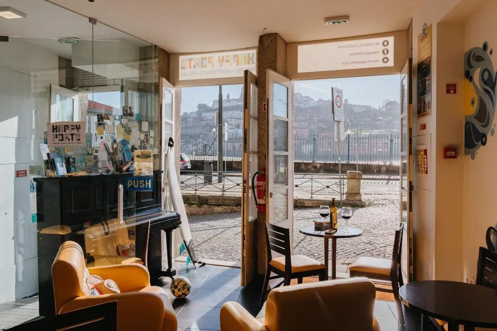 Bar, Happy Porto Hostel & Apartments, Porto