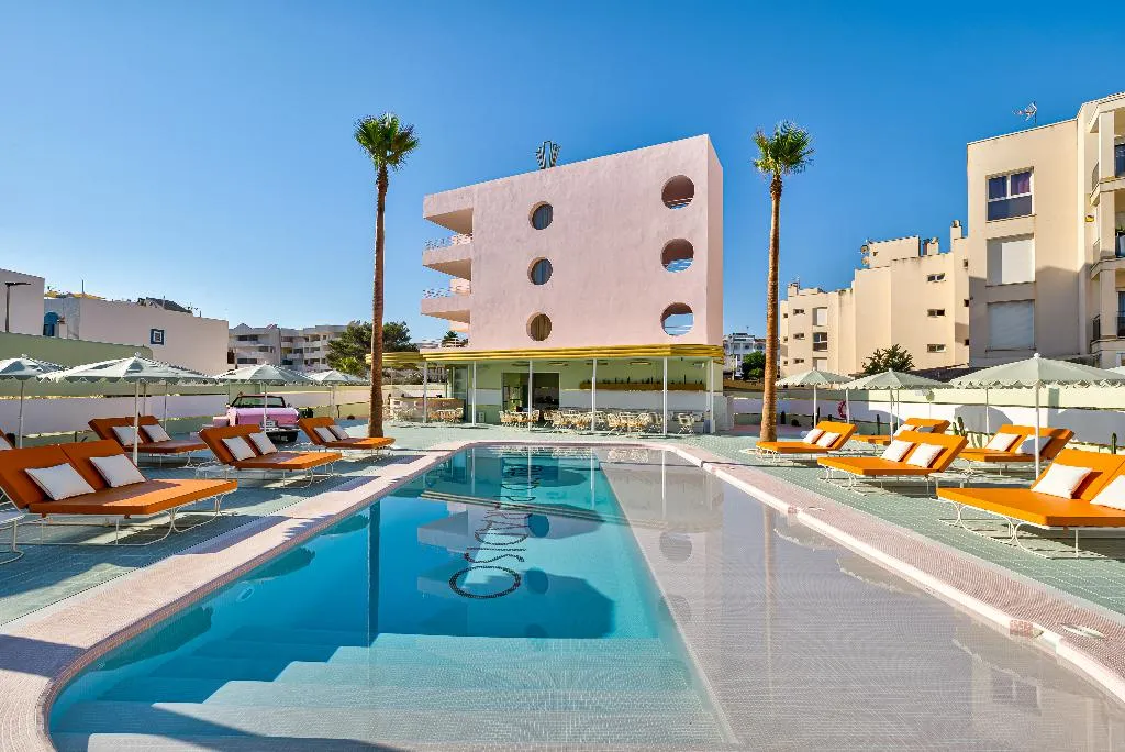 Pool, Grand Paradiso, Ibiza