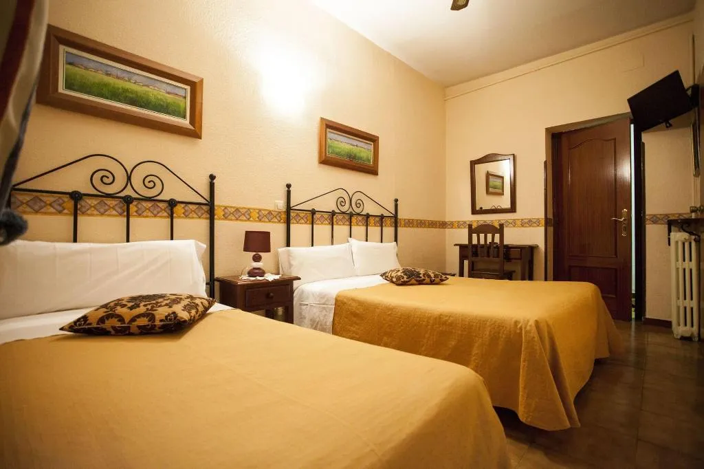 Room, Hostal Armesto, Madrid