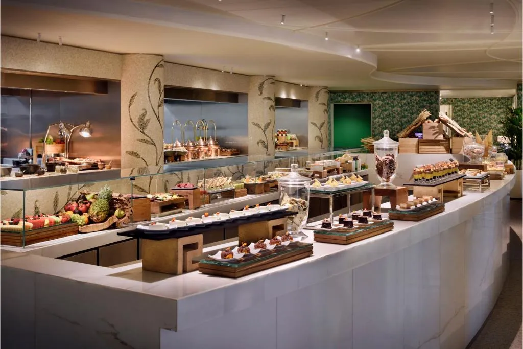 Restaurant, Palazzo Versace Dubai, Dubai
