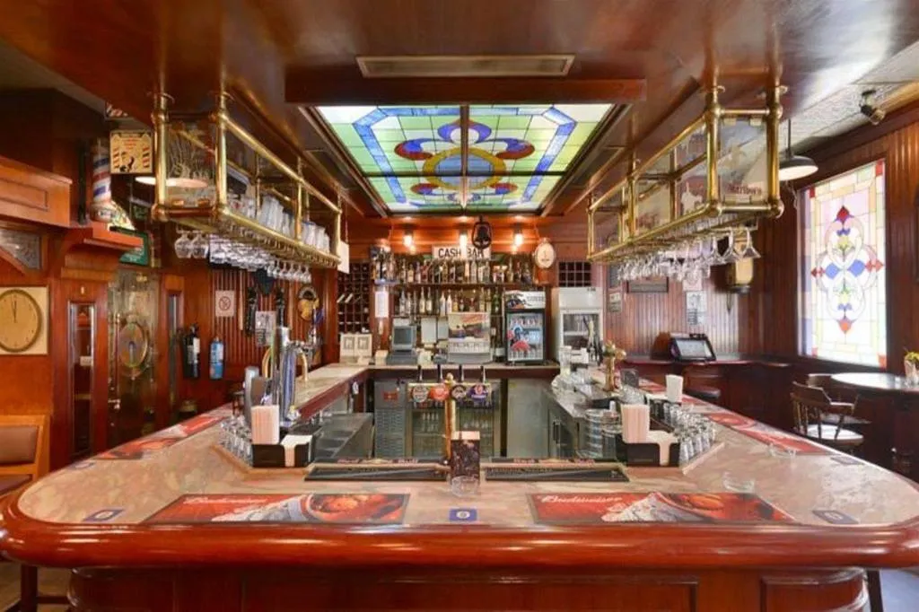 Bar, Grand Astoria Hotel, Dubai