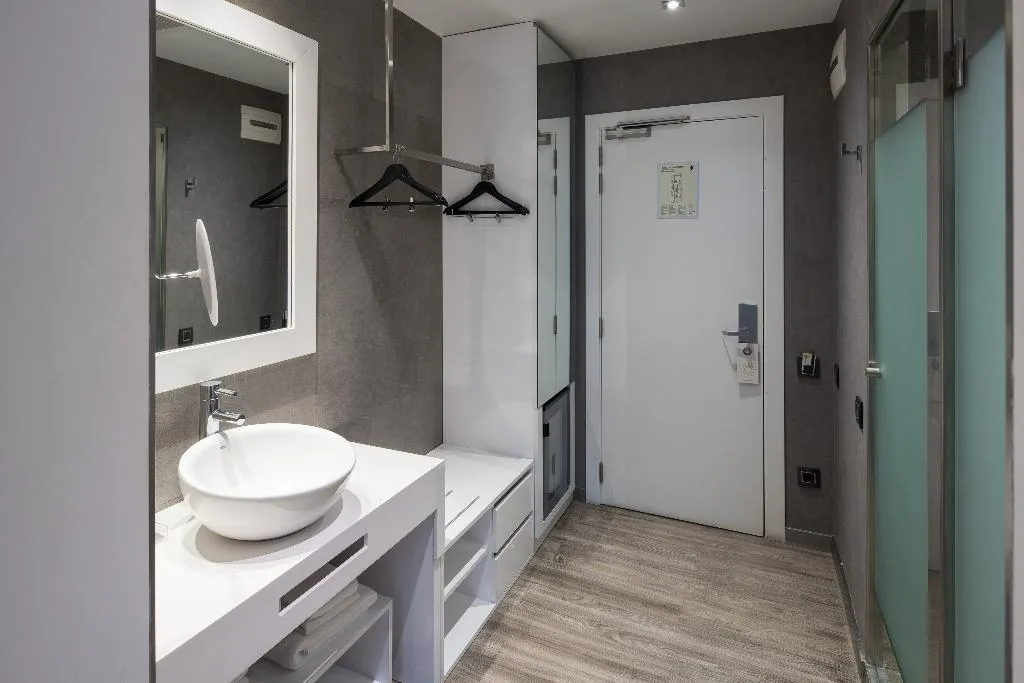 Room, Catalonia Gran Via BCN, Barcelona