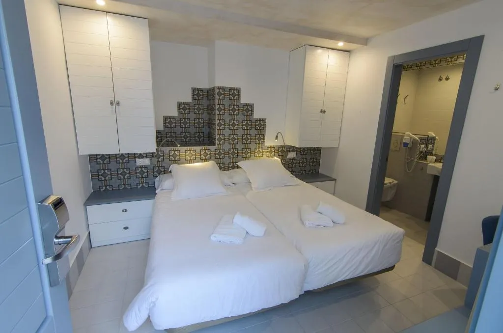 Room, Hostal Gravina, Costa De La Luz