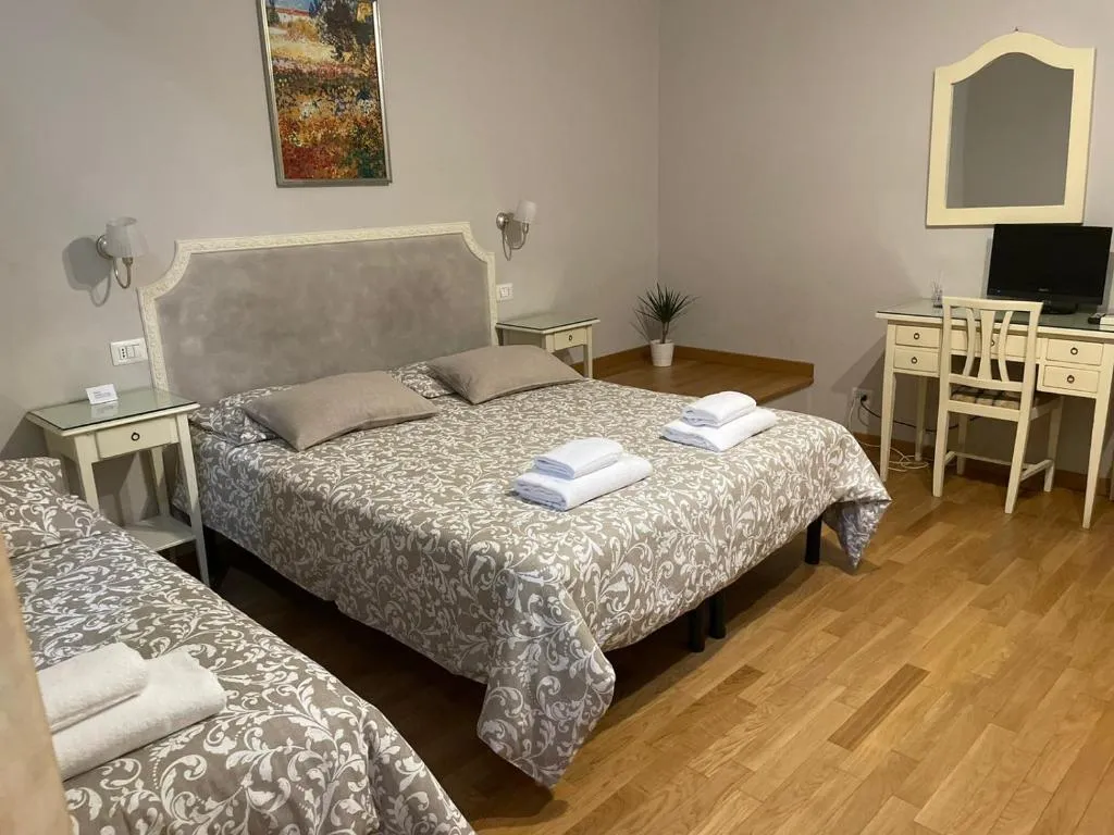 SINGLE STANDARD Room, Delle Camelie, Florence
