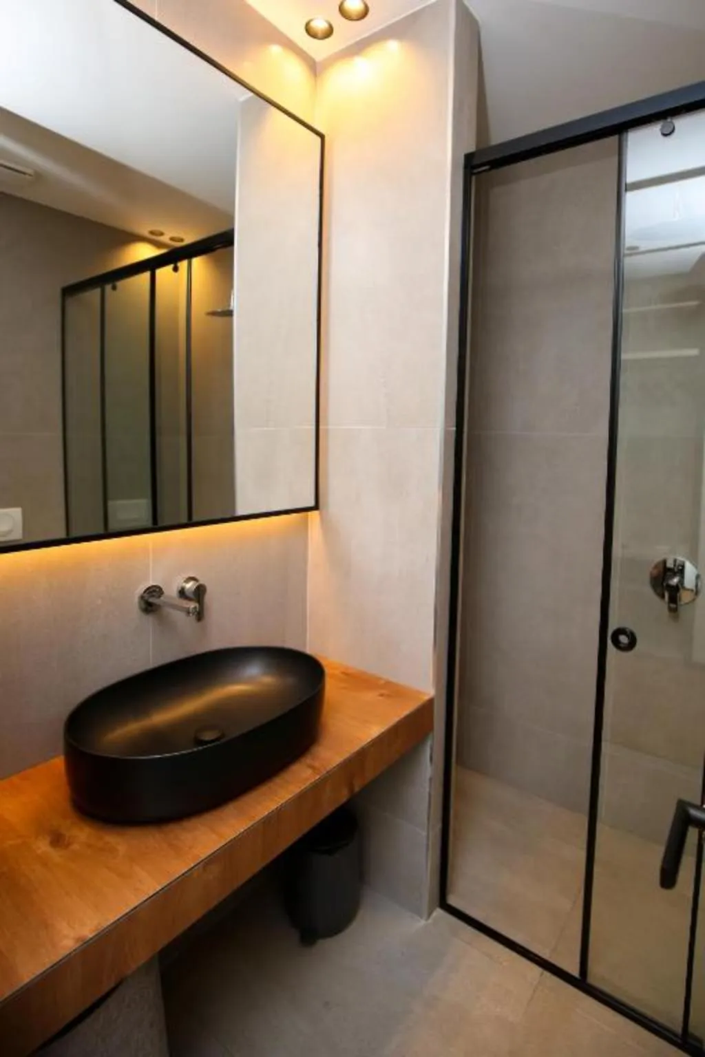 JUNIOR SUITE SEA VIEW Room, Nobus Hotel & Spa, Kavaje
