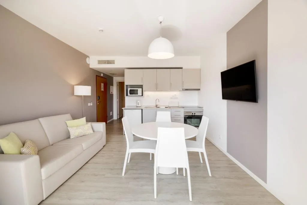 APARTMENT SUPERIOR ONE BEDROOM Room, AlvorMar Apartamentos Turisticos, Algarve
