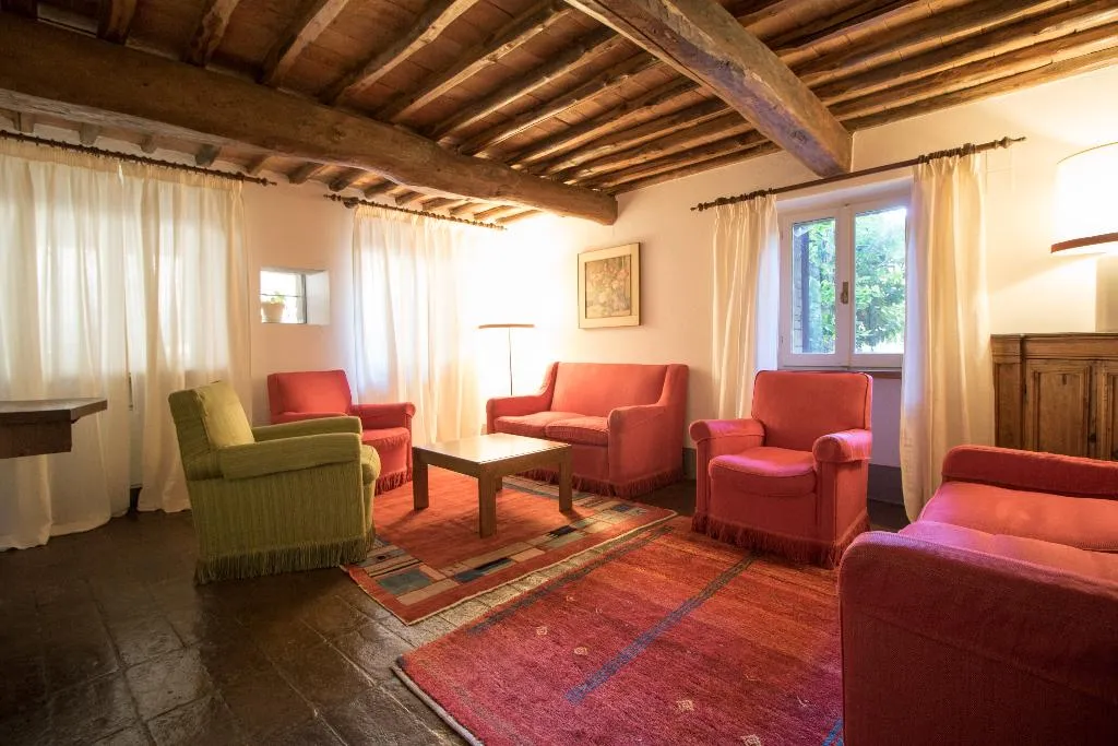 Sports and Entertainment, Borgo Tre Vaselle, Perugia