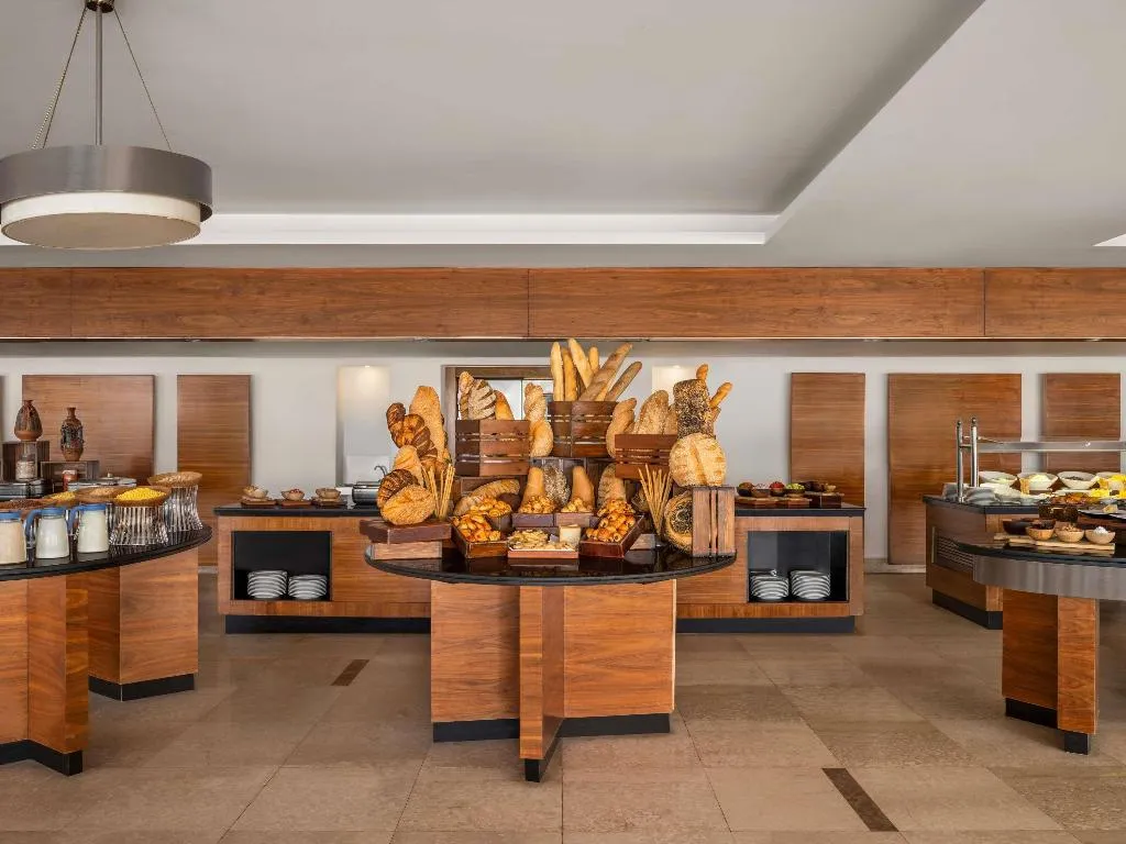 Restaurant, Novotel Cairo Airport, Cairo