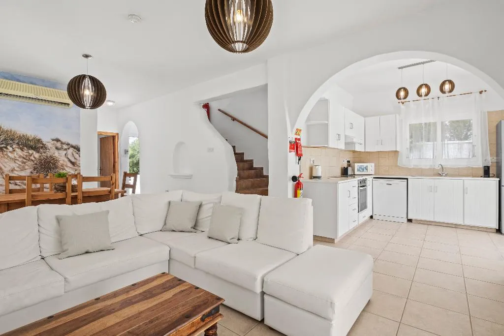 VILLA THREE BEDROOMS Room, Thalassines Villas, Cyprus